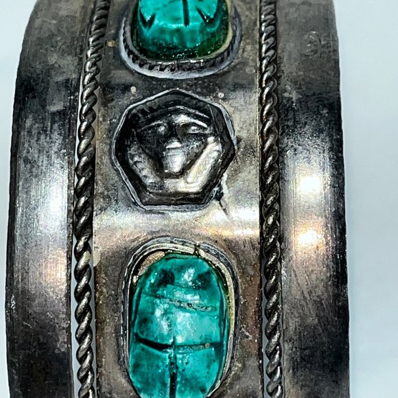 Vintage Silver Egyptian Revival Wide Large Scarab Blue/Green Turquoise Cuff - Picture 8 of 10
